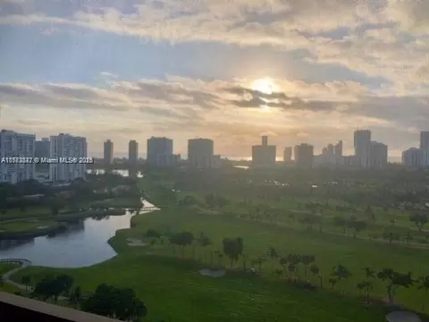 20335 W Country Club Dr #2106, Aventura, FL 33180