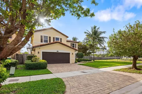 25329 SW 118th Ct, Homestead, FL 33032
