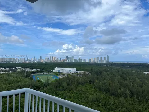 14951 Royal Oaks Ln #2206, North Miami, FL 33181