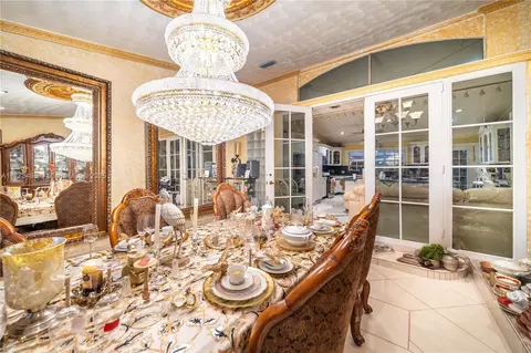 Dining - 85 NW 165th St, Miami, FL 33169 photo 2 of 2