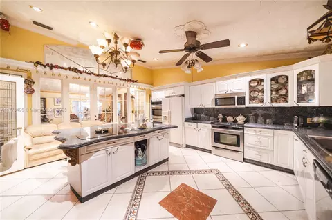 Kitchen - 85 NW 165th St, Miami, FL 33169 photo 2 of 2