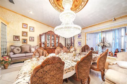 Dining - 85 NW 165th St, Miami, FL 33169 photo 1 of 2