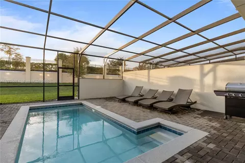 2428 Dubai St, Kissimmee, FL 34747