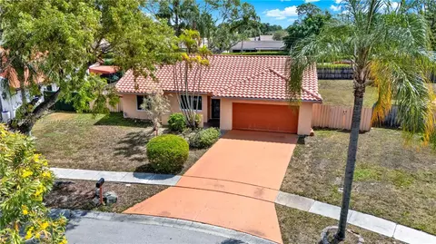 21034 Chinaberry Dr, Boca Raton, FL 33428