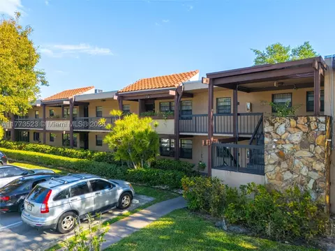20801 San Simeon Way #204, Miami, FL 33179