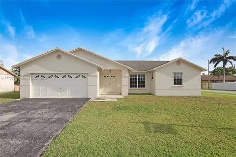 13723 SW 282nd Ter, Homestead, FL 33033