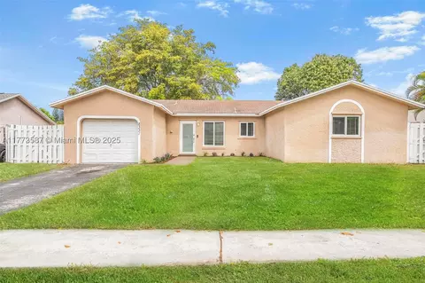 8331 NW 47th Ct, Lauderhill, FL 33351
