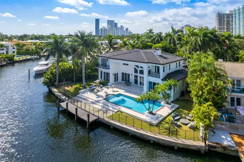 455 Centre Is, Golden Beach, FL 33160