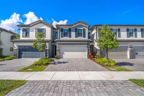2193 Appleton Cir, Oakland Park, FL 33309
