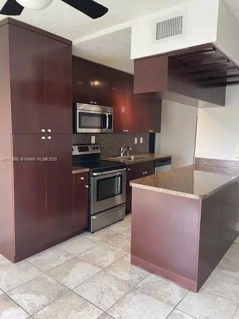 9311 SW 4th St #214B, Miami, FL 33174