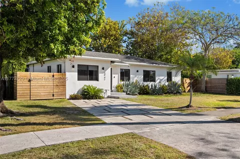 5961 SW 45th St, Miami, FL 33155