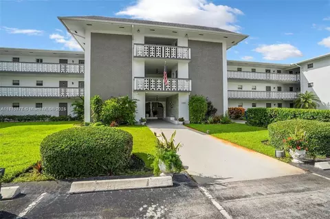 1201 Hillcrest Ct #204, Hollywood, FL 33021