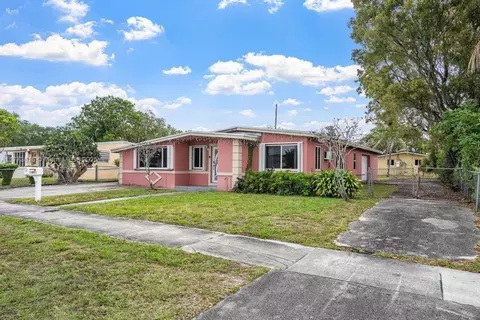 1801 Lauderdale Manor Dr, Fort Lauderdale, FL 33311