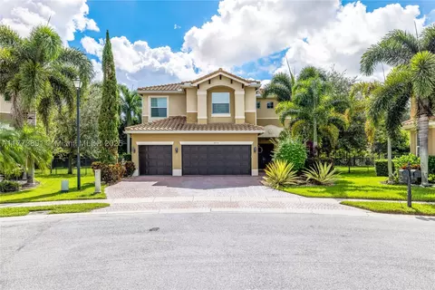 8110 Santalo Cove Ct, Boynton Beach, FL 33473
