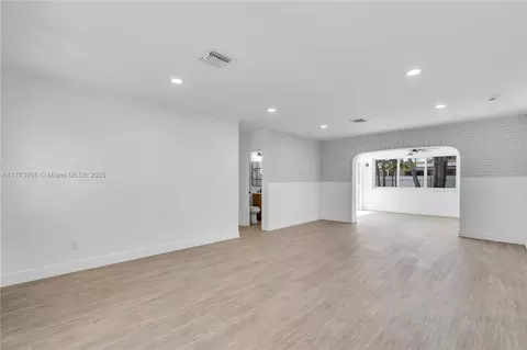 Living - 5354 W 9th Ave, Hialeah, FL 33012 photo 6 of 6