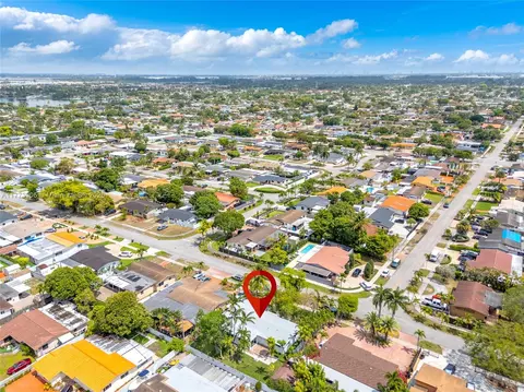 View/Area - 5354 W 9th Ave, Hialeah, FL 33012 photo 7 of 12
