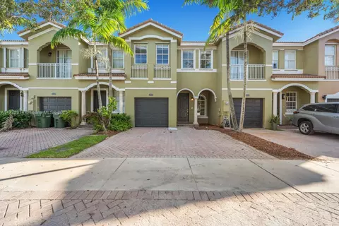 2556 SE 15th Ct, Homestead, FL 33035