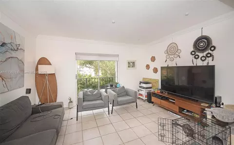 6709 N Kendall Dr #227, Pinecrest, FL 33156