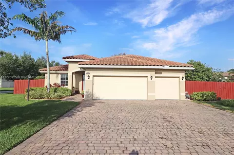 2108 NW 17th Ave, Homestead, FL 33030