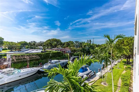 1200 NE 105th St #35, Miami Shores, FL 33138