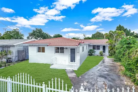 2775 NW 31st St, Miami, FL 33142