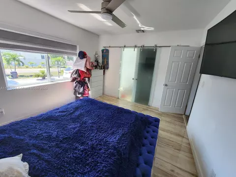 341 W 59th St, Hialeah, FL 33012 photo 17