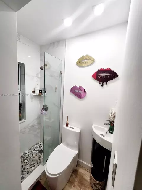 341 W 59th St, Hialeah, FL 33012 photo 28