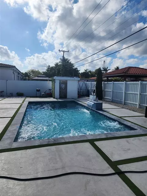 341 W 59th St, Hialeah, FL 33012 photo 41