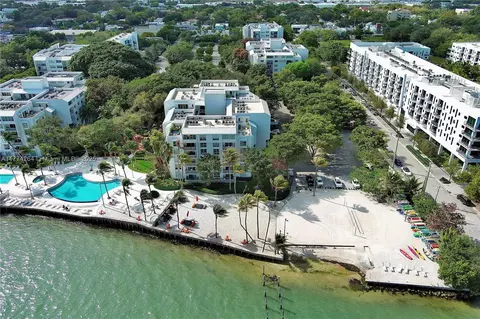 650 NE 64th St #GPH8, Miami, FL 33138