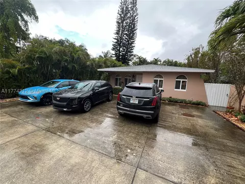 936 SW 68th Ave, Miami, FL 33144