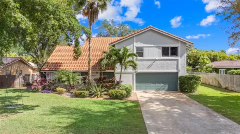 10157 NW 2nd St, Coral Springs, FL 33071