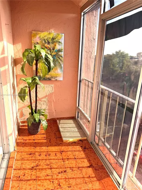 6130 W 19th Ave #301, Hialeah, FL 33012 photo 15