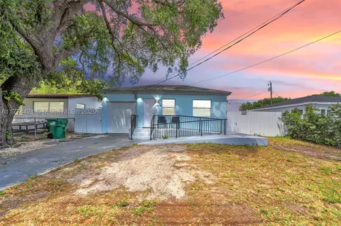 1938 NW 154th St, Miami Gardens, FL 33054