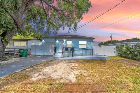 1938 NW 154th St, Miami Gardens, FL 33054