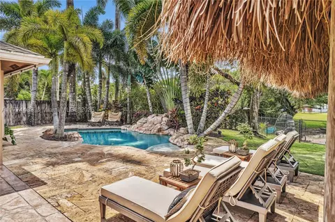 5711 SW 88th Ter, Cooper City, FL 33328