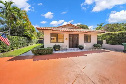 2540 SW 11th St, Miami, FL 33135