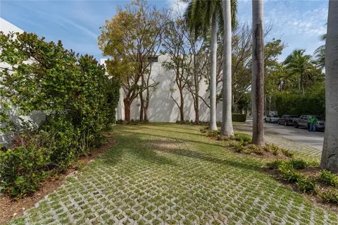 5 Harbor Pt, Key Biscayne, FL 33149 photo 8