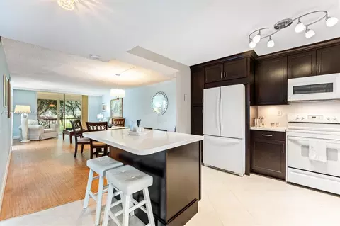 8990 S Hollybrook Blvd #210, Pembroke Pines, FL 33025