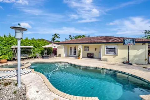 11318 SW 244th Ter, Homestead, FL 33032