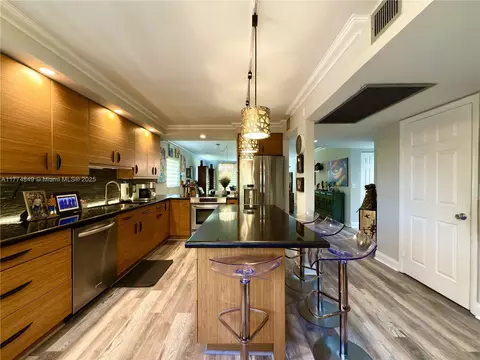 12850 SW 4th Ct #301I, Pembroke Pines, FL 33027