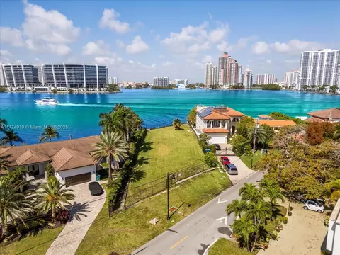18800 N Bay Rd, Sunny Isles Beach, FL 33160