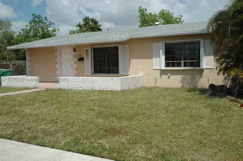 55 NE 212th St, Miami Gardens, FL 33179