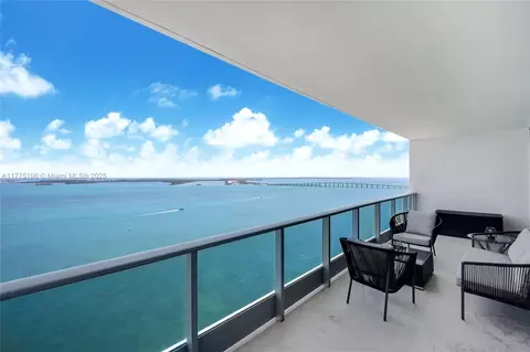 1331 Brickell Bay Dr #2605, Miami, FL 33131