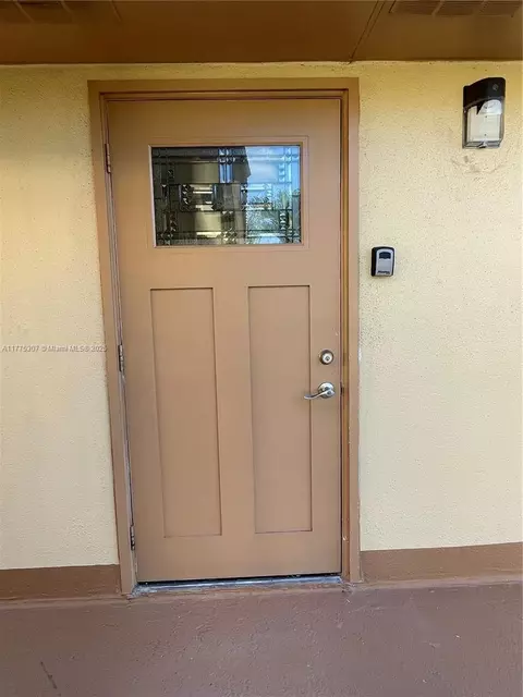 233 Saxony E #233, Delray Beach, FL 33446