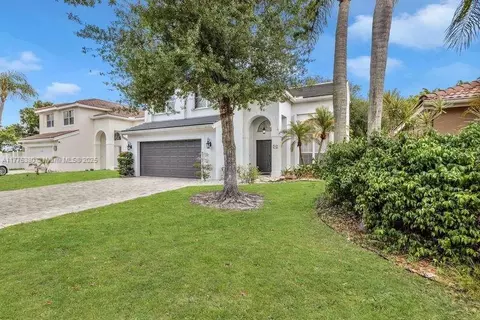 10766 Crescendo Cir, Boca Raton, FL 33498