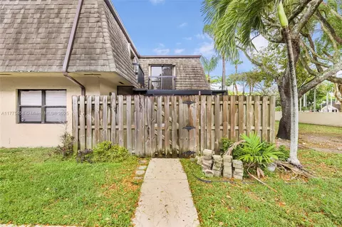 14285 SW 94th Cir Ln #104-25, Miami, FL 33186