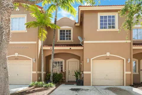 21441 SW 85th Path, Cutler Bay, FL 33189