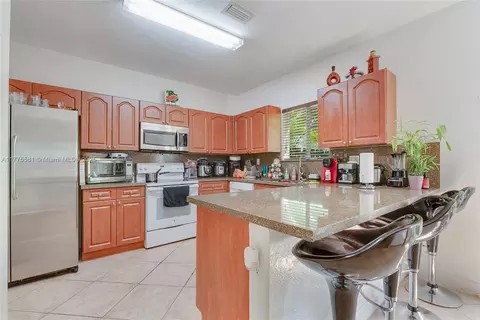 Kitchen - 21441 SW 85th Path, Cutler Bay, FL 33189 photo 1 of 1