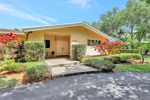 15023 SW 74th Pl, Palmetto Bay, FL 33158