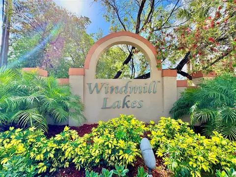 8734 SW 3rd St #204, Pembroke Pines, FL 33025